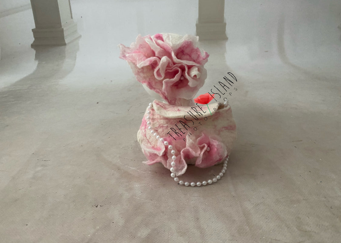 Luxury FELTED Hat & purse SET ✨ pearls ✨ doll bag