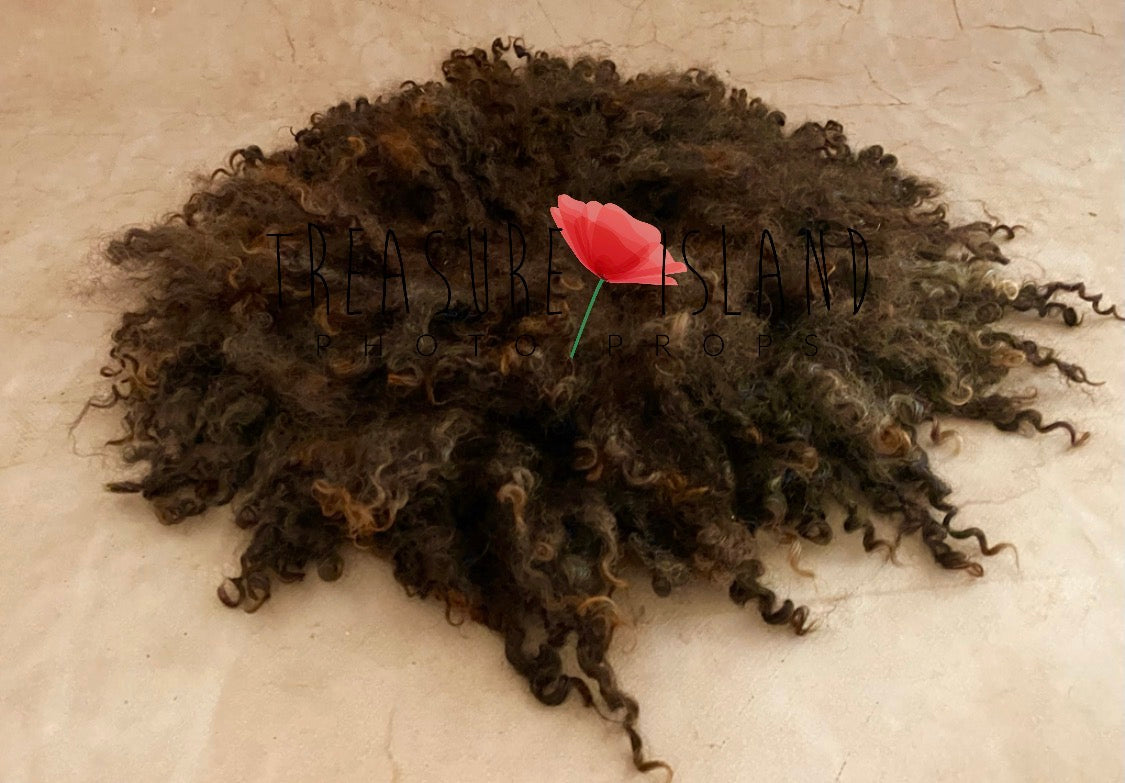 CURLY blanket dark - Chocolate colour - Photo Props