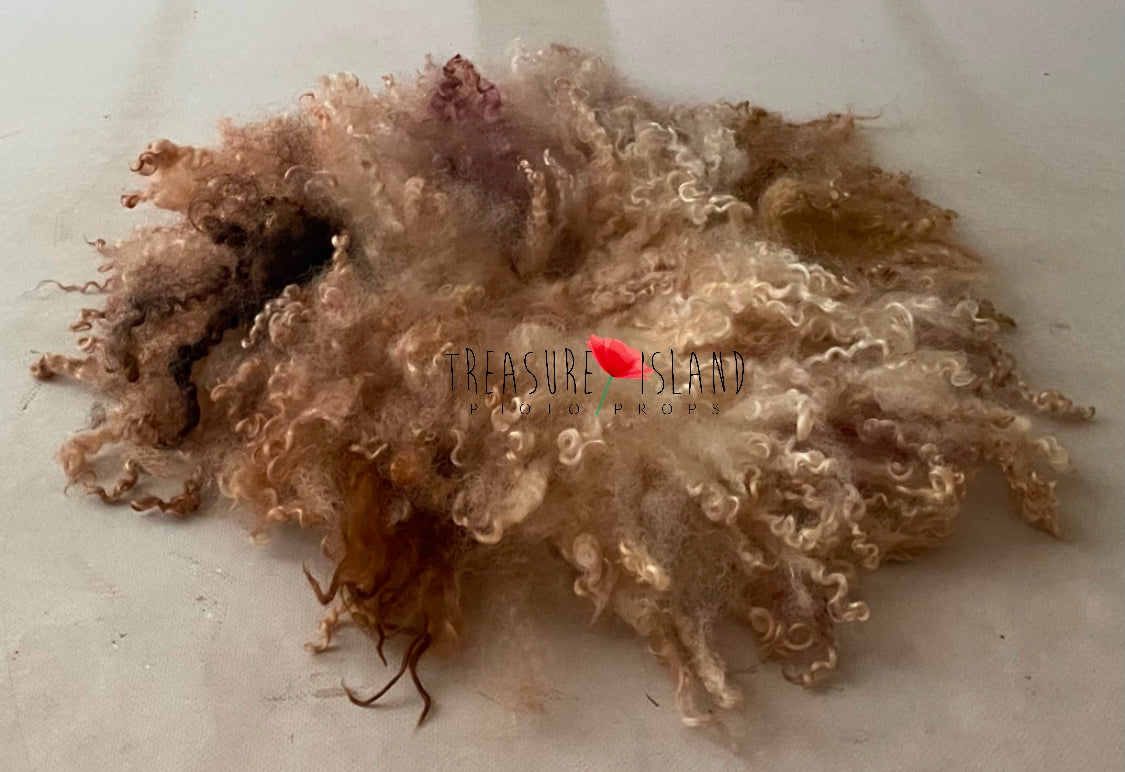 Felted Curly Blanket – Beige & Toffi Colour Mix - Photo Props