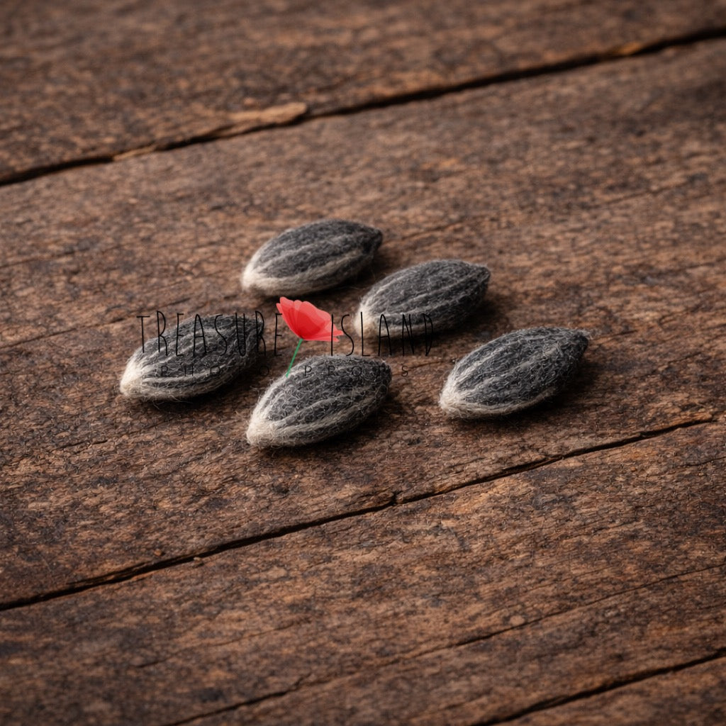 Meadow Harvest Miniatures – Hand-Felted Field Mouse Photography Set