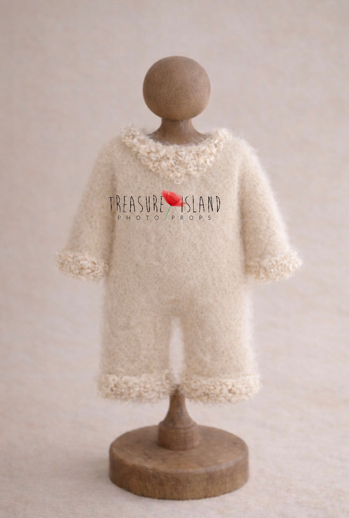 Luxury Curly Lamb Newborn Romper and Bonnet Set – Hand Knit Wool Baby Photography Outfit