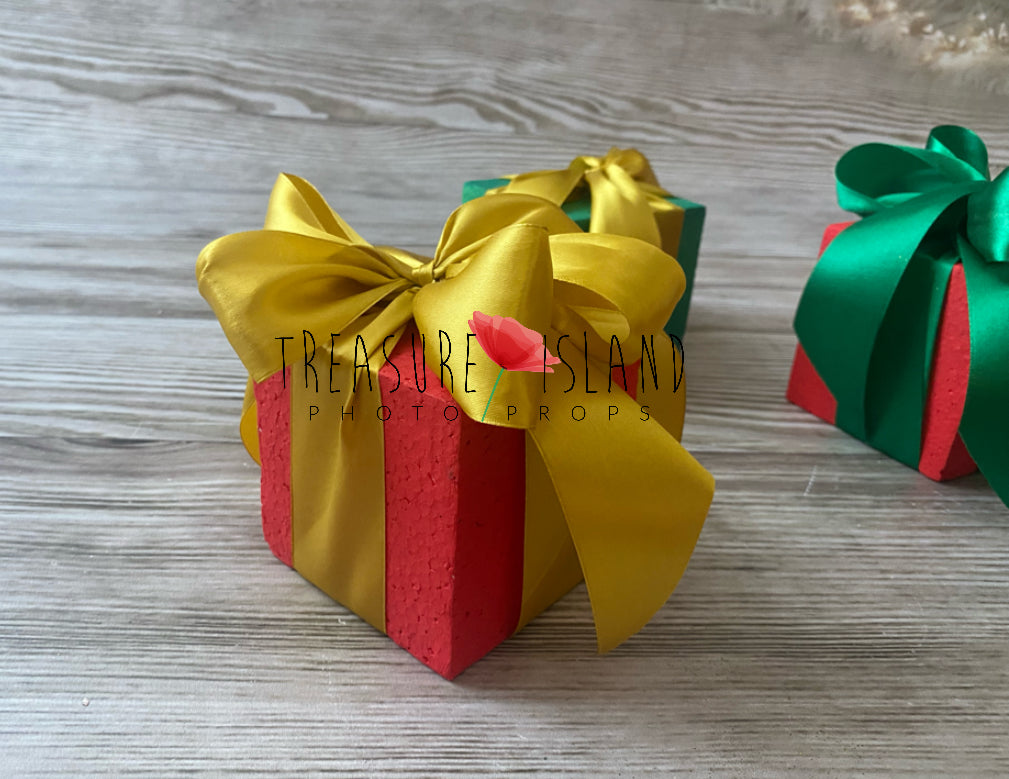 CHRISTMAS GIFT BOX