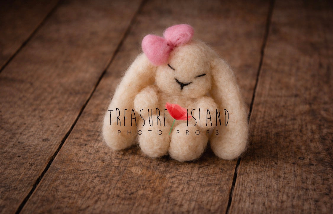 Handmade Felted Easter Bunny – Newborn & Sitter Photography Prop | Premium Wool Bunny