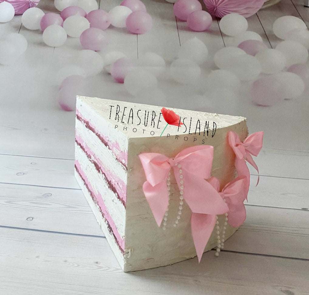 GIANT piece of CAKE with BOWLS and PEARLS 🍰 Cake Smash 🍰