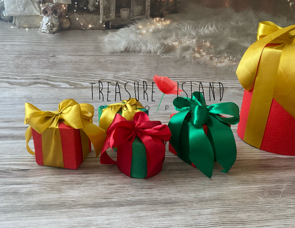 CHRISTMAS GIFT BOX