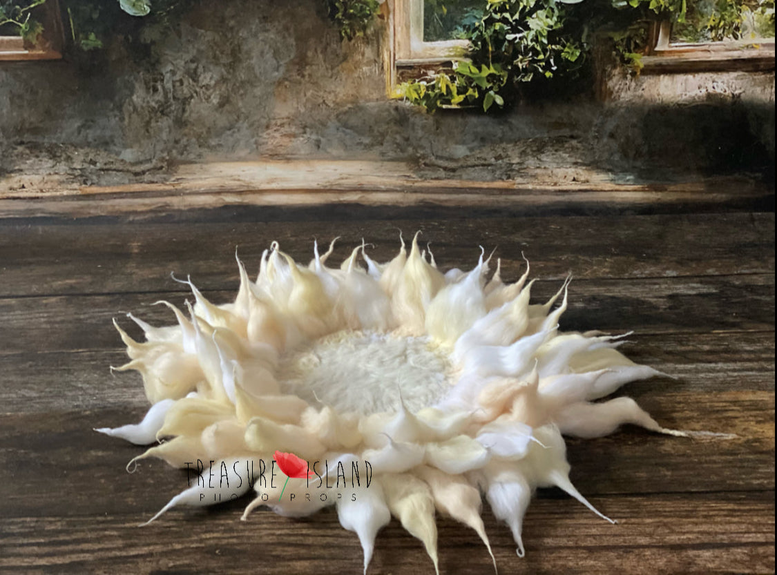 Gefilzte Blumendecke