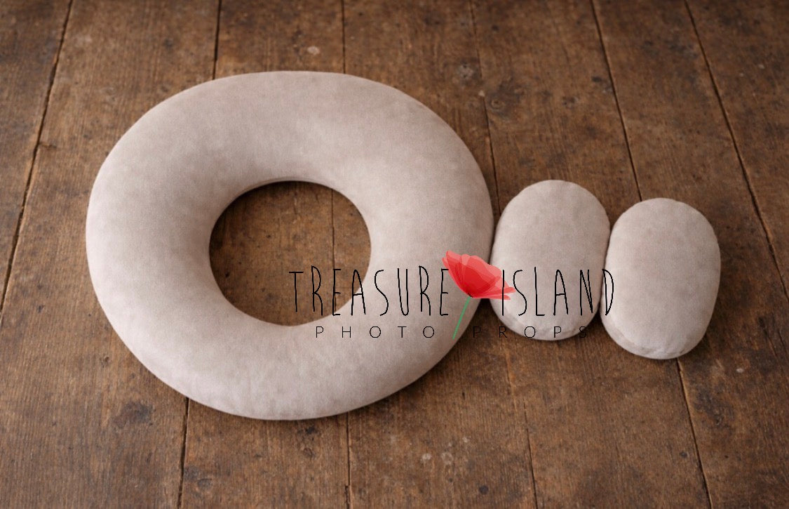 Newborn Positioning Pillow Set – Professional Photography Support Cushions