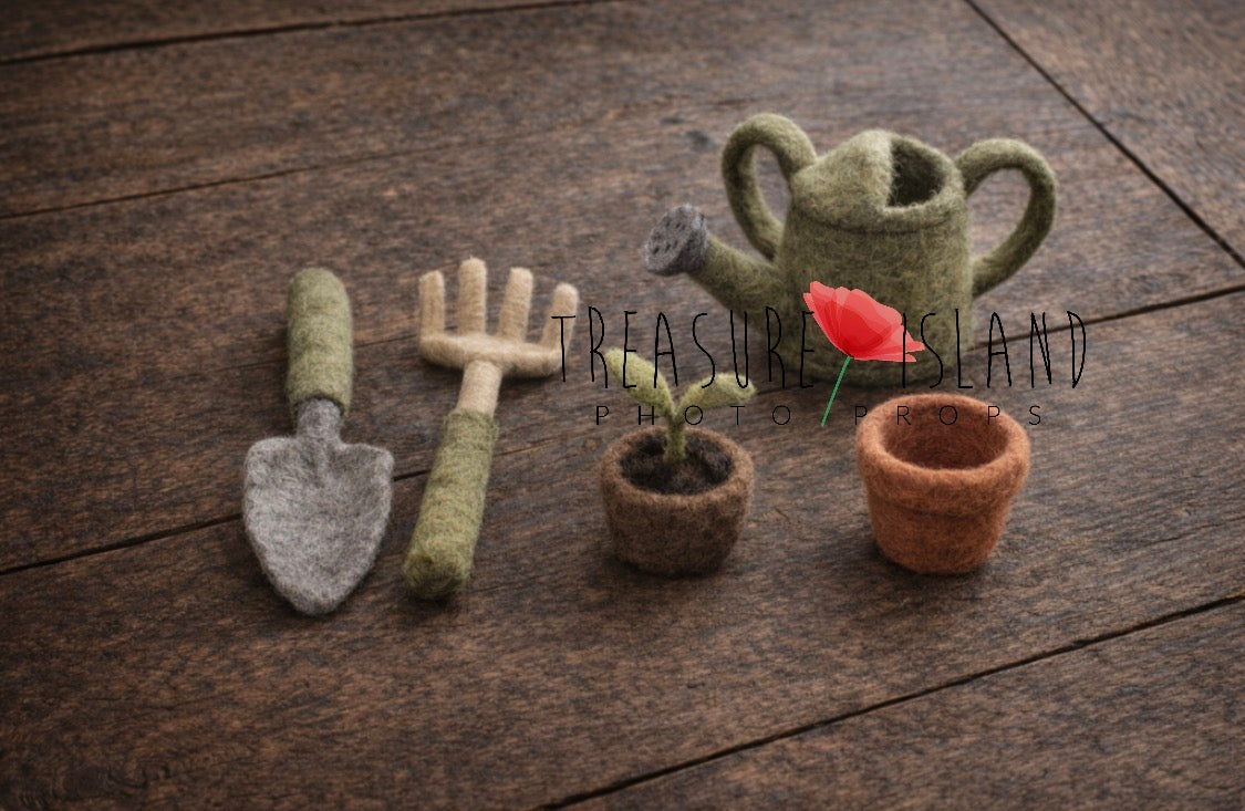 Little Gardener Set – Handmade Felted Newborn Photography Props