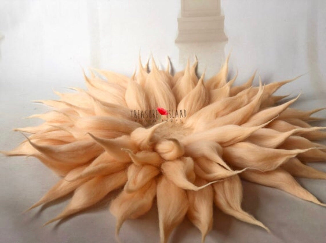 Gefilzte Blumendecke