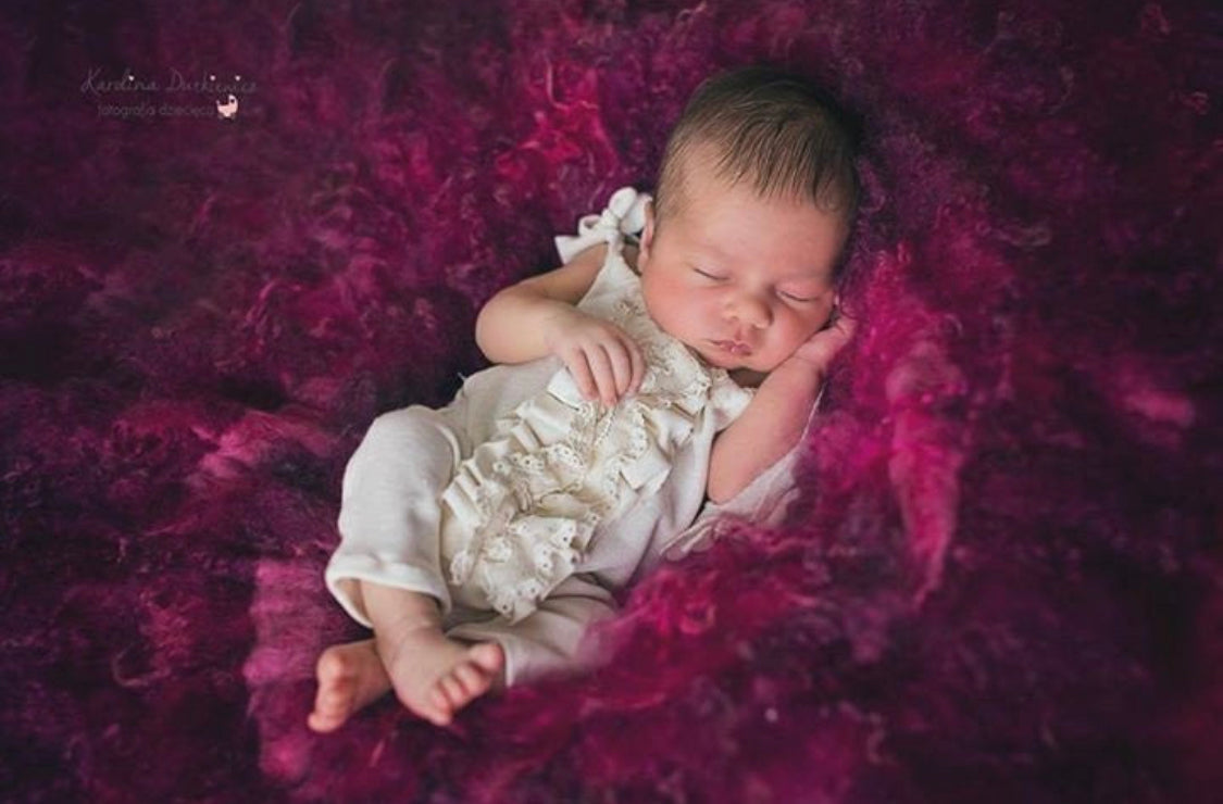 CURLY blanket BEETROOT colour - Photo Props