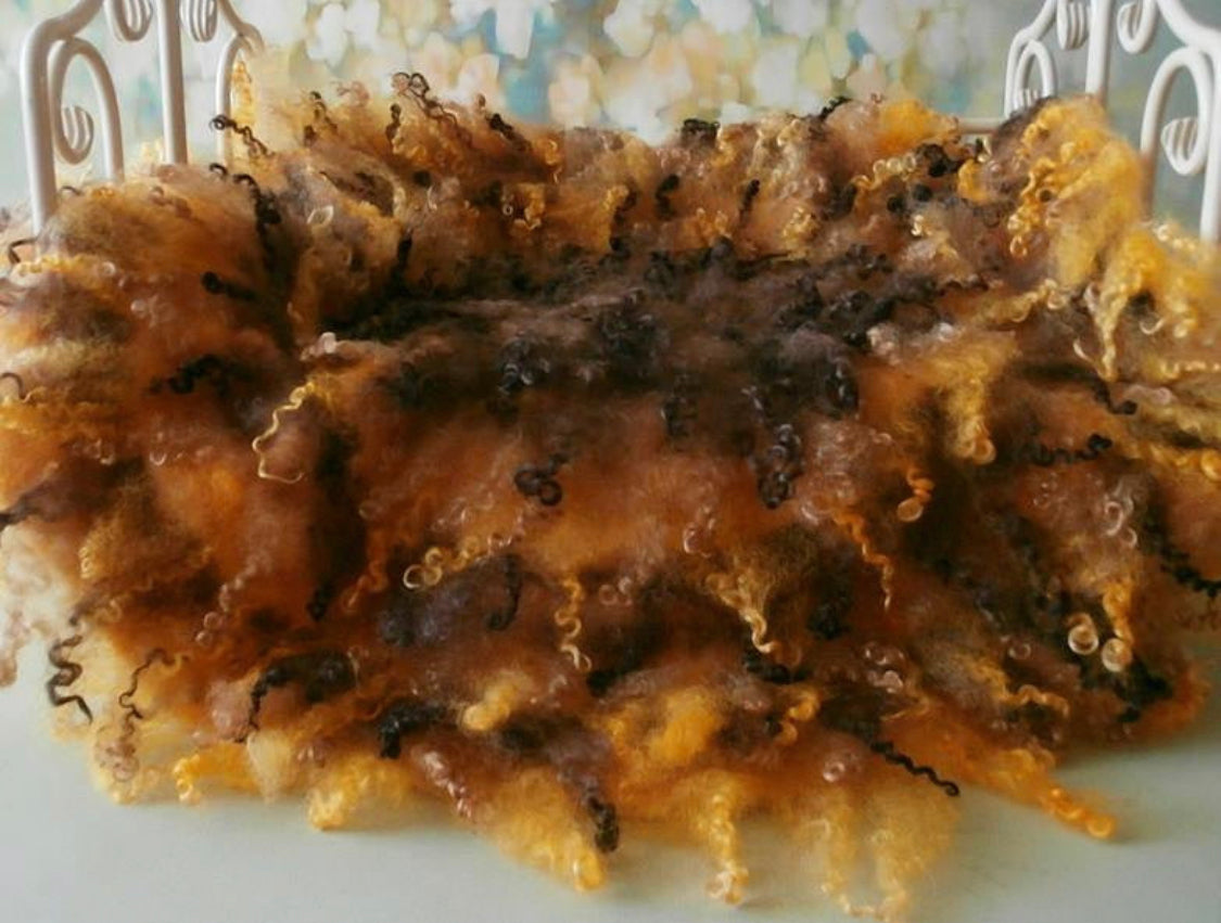 CURLY blanket - Honey & yellow tones - Photo Props