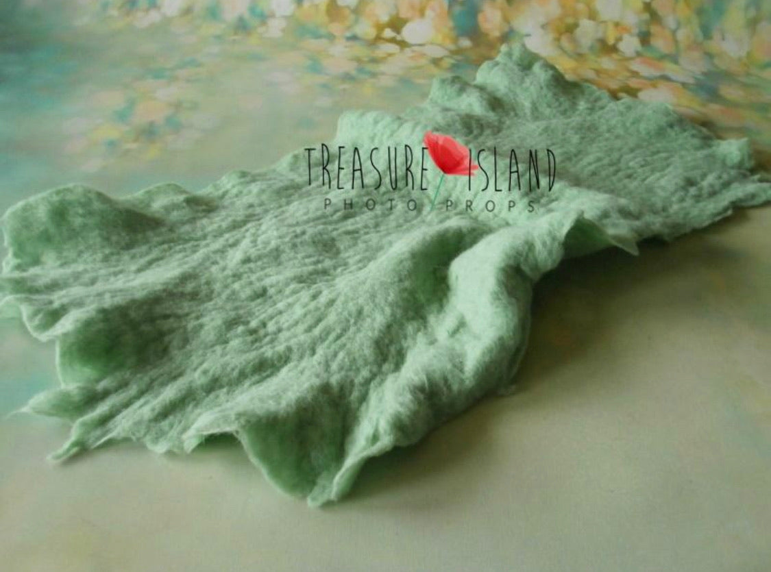 Felted Irregular Blanket โ L 60x80 cm - 74 colours - TOP of the TOP