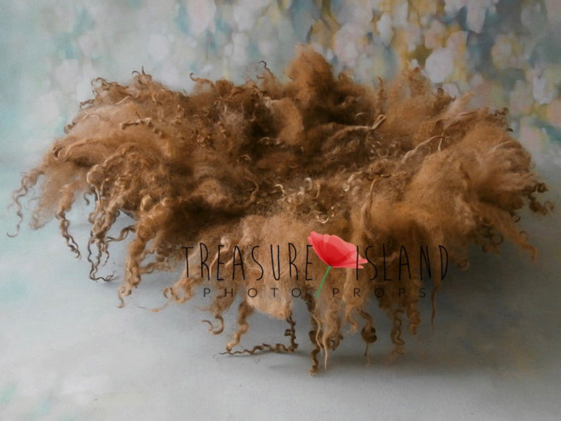 CURLY blanket - Walut colour - Photo Props