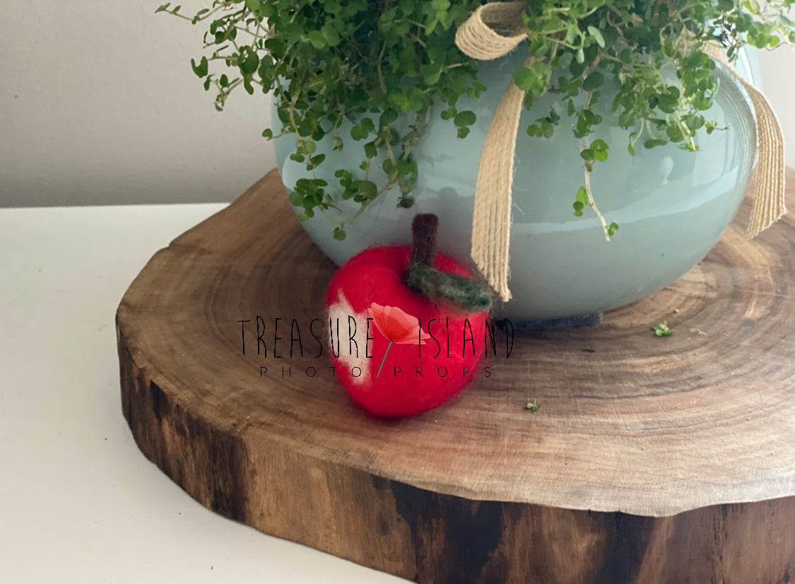 Felted Apple – Handmade Newborn Photography Props