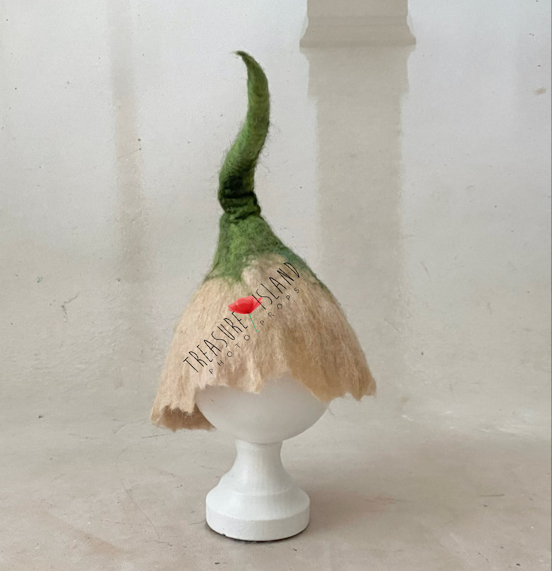 FLOWER HAT Felting hat
