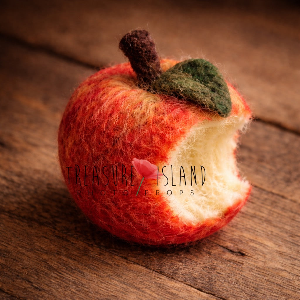 Felted Apple – Handmade Newborn Photography Props
