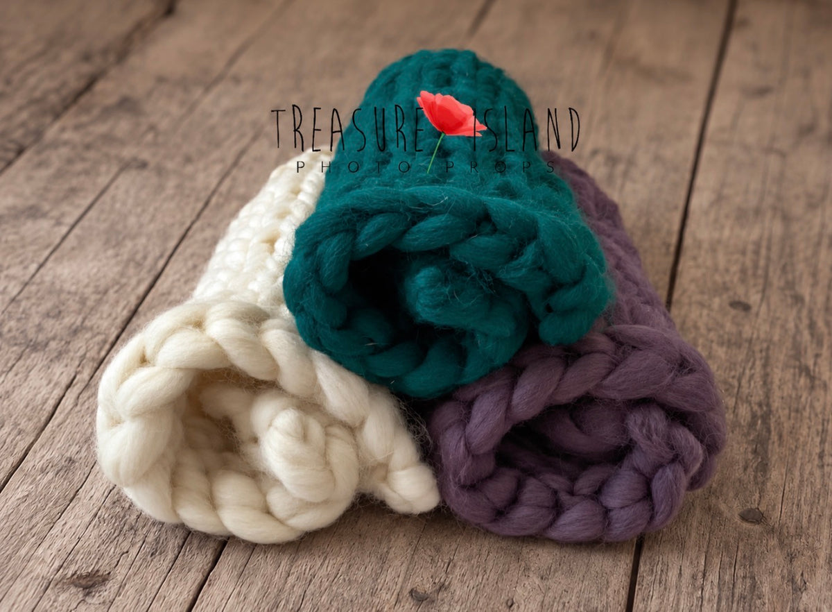 Rolled chunky wool newborn photography blankets in deep ocean, pure cloud and maue mist 