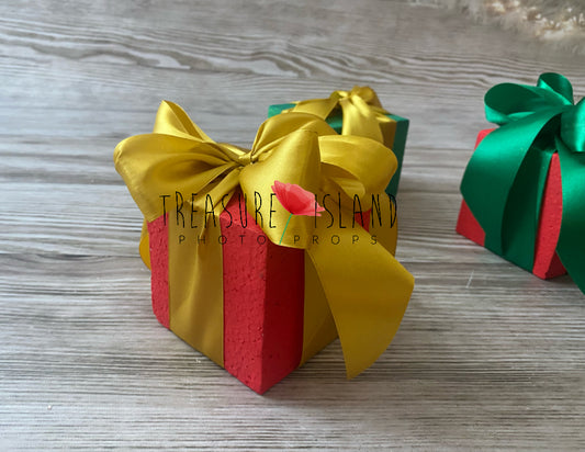 CHRISTMAS GIFT BOX