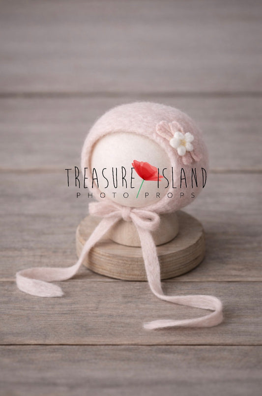 Little Ballerina Bonnet – Hand-Felted Newborn Photography Prop