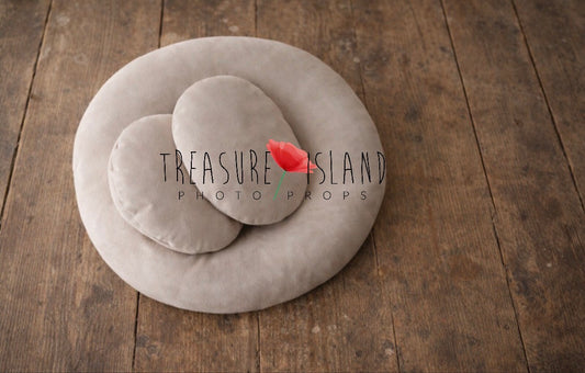 Newborn Positioning Pillow Set – Professional Photography Support Cushions