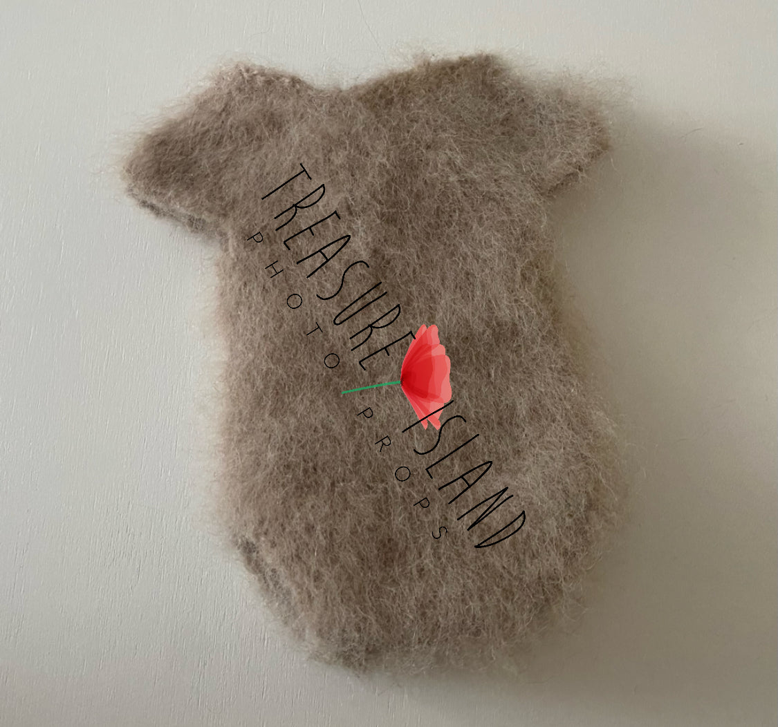 Beige fluffy short-sleeve knitted body for newborn and sitter photography