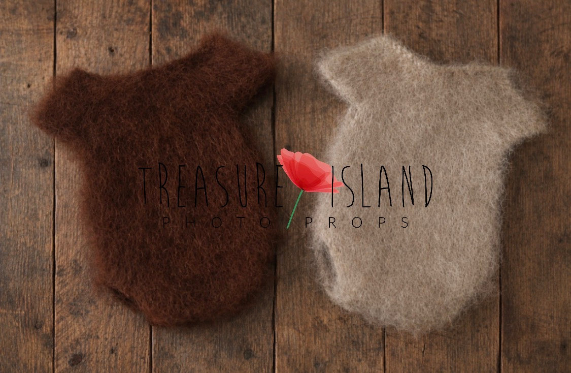 Chestnuts and light beige fluffy short-sleeve knitted photography bodysuits
