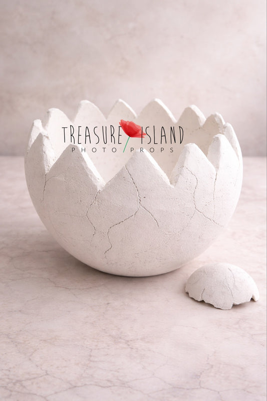 🥚 Easter Eggshell Prop – Styrofoam Version - 3 colours