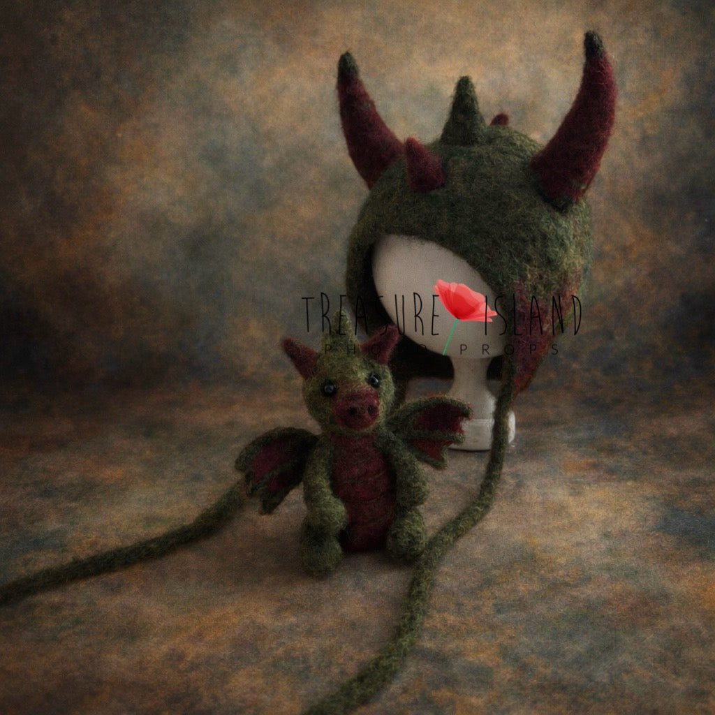 Handmade felted dragon and dragon bonnet newborn photography prop set, wool fantasy baby dragon toy and hat for newborn photo sessions
