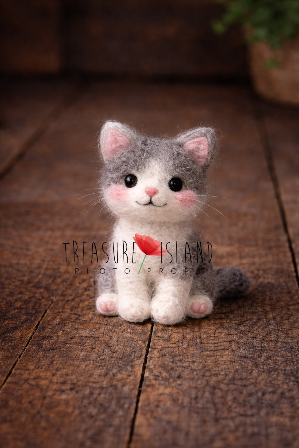Silver Mist Kitten – Hand-Felted White & Grey Bonnet Set