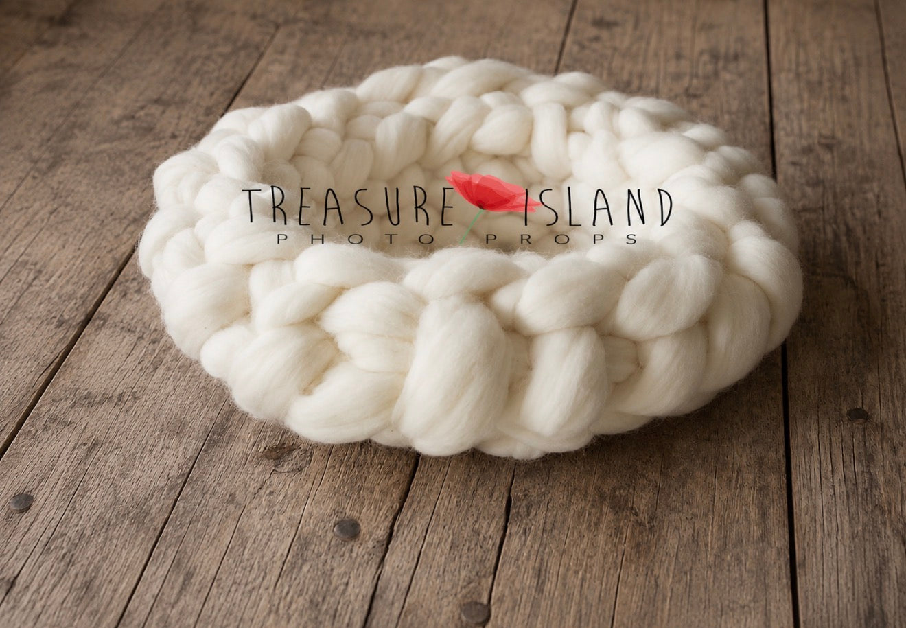 Ivory chunky wool knitted newborn posing nest, handmade photography prop for newborn and sitter photo sessions