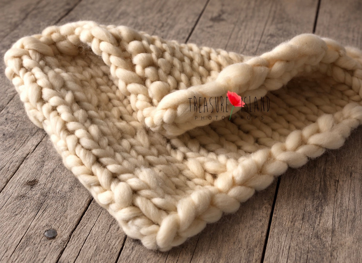 Cream Puff chunky knit wool blanket handmade as a textured newborn photography layer