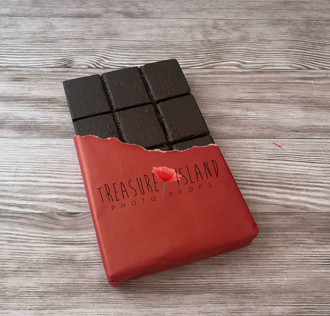 Oversized handmade chocolate bar prop for Candyland and cake smash photography