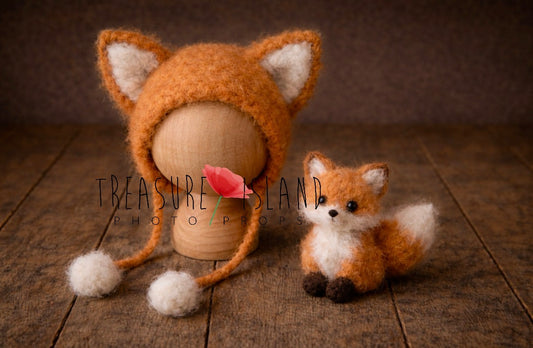 Little Fox hand-felted bonnet and miniature fox toy for newborn and sitter photography
