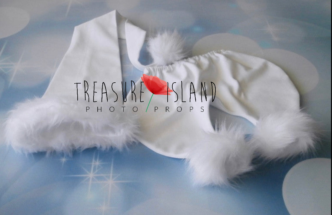 White Christmas baby photography set with long winter hat and matching faux fur trimmed bloomers