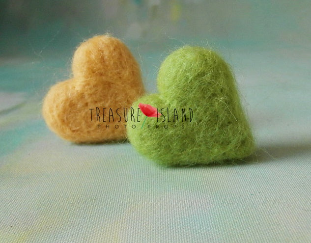 FELTED HEART - classic woolen