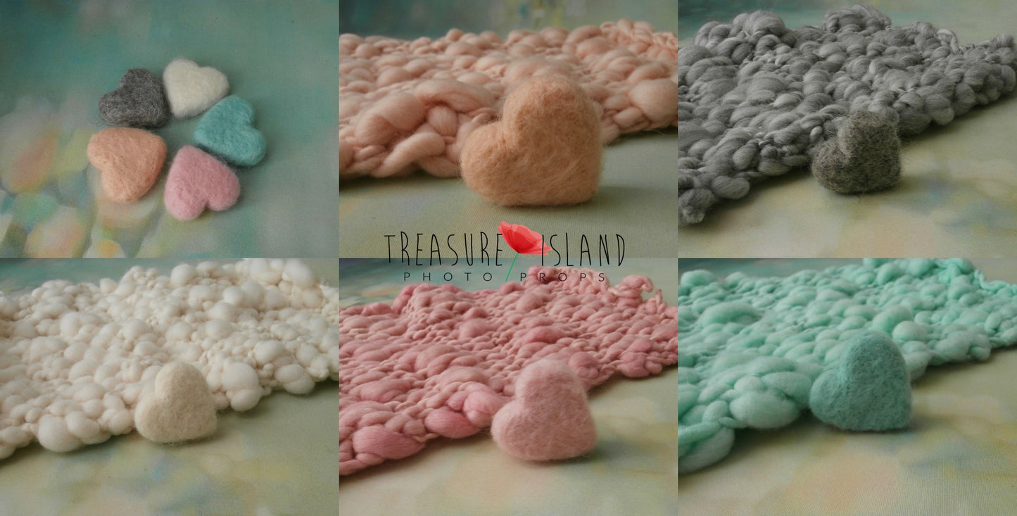 SET - YARN BLANKET + FELTED HEART