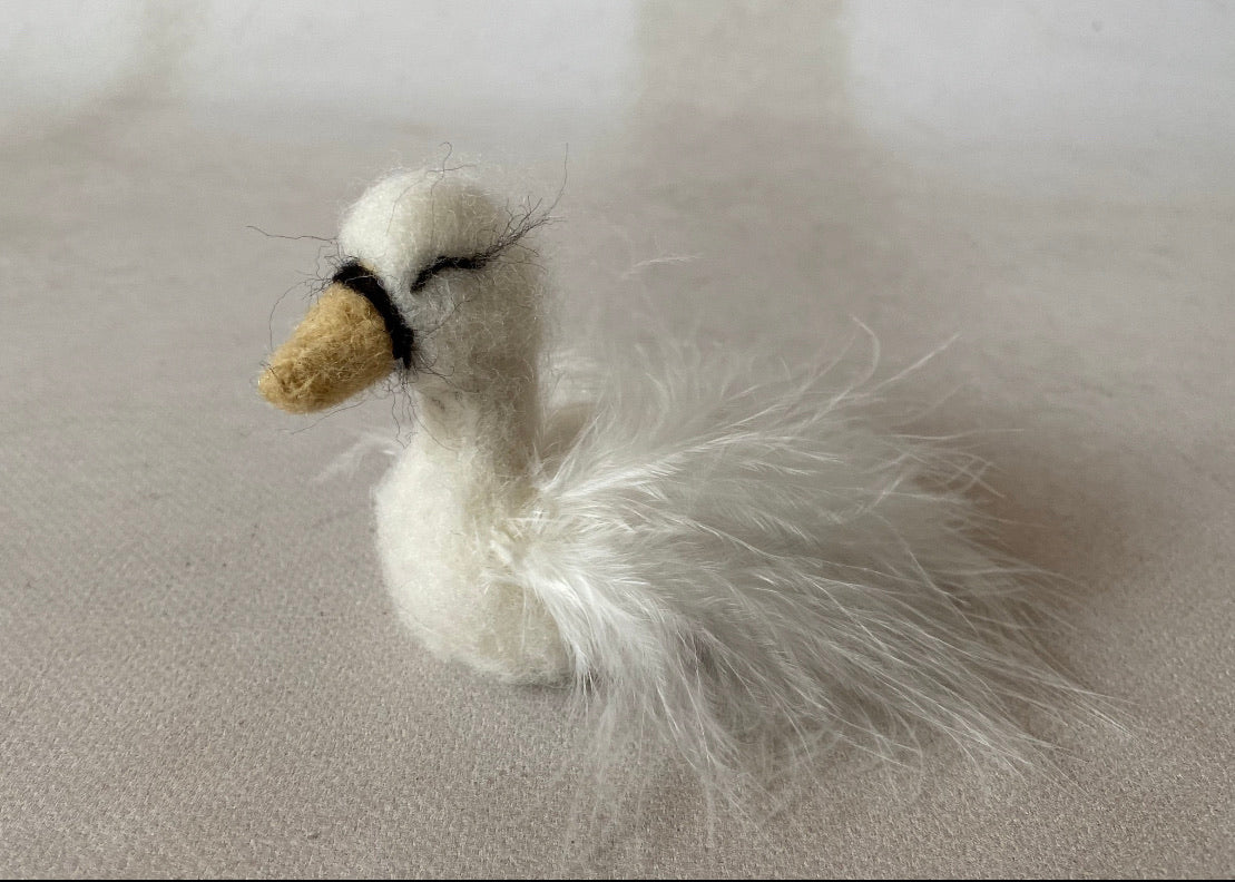 NEEDLE  SWAN SET FELTED SWAN SET  felt animals felt animal NEEDLE animal NEEDLE animals  - Model 2