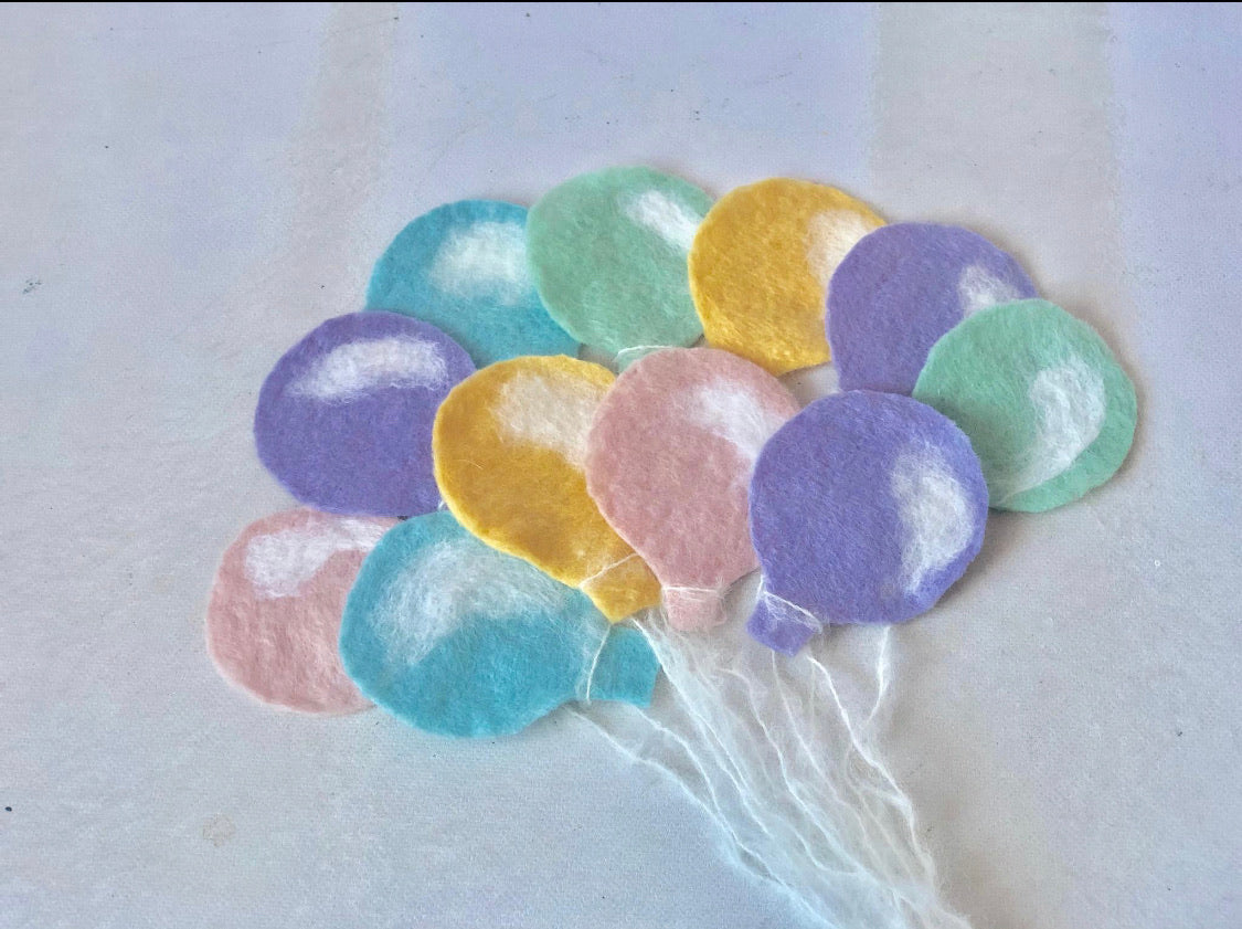 Felted Balloons Set ( 11 pieces )
