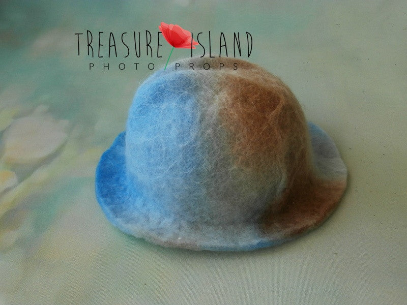 Sky Blue & Warm Beige hand-felted newborn photography hat side view