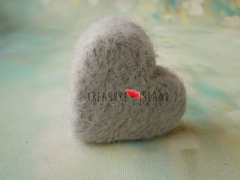 FELTED HEART - classic woolen